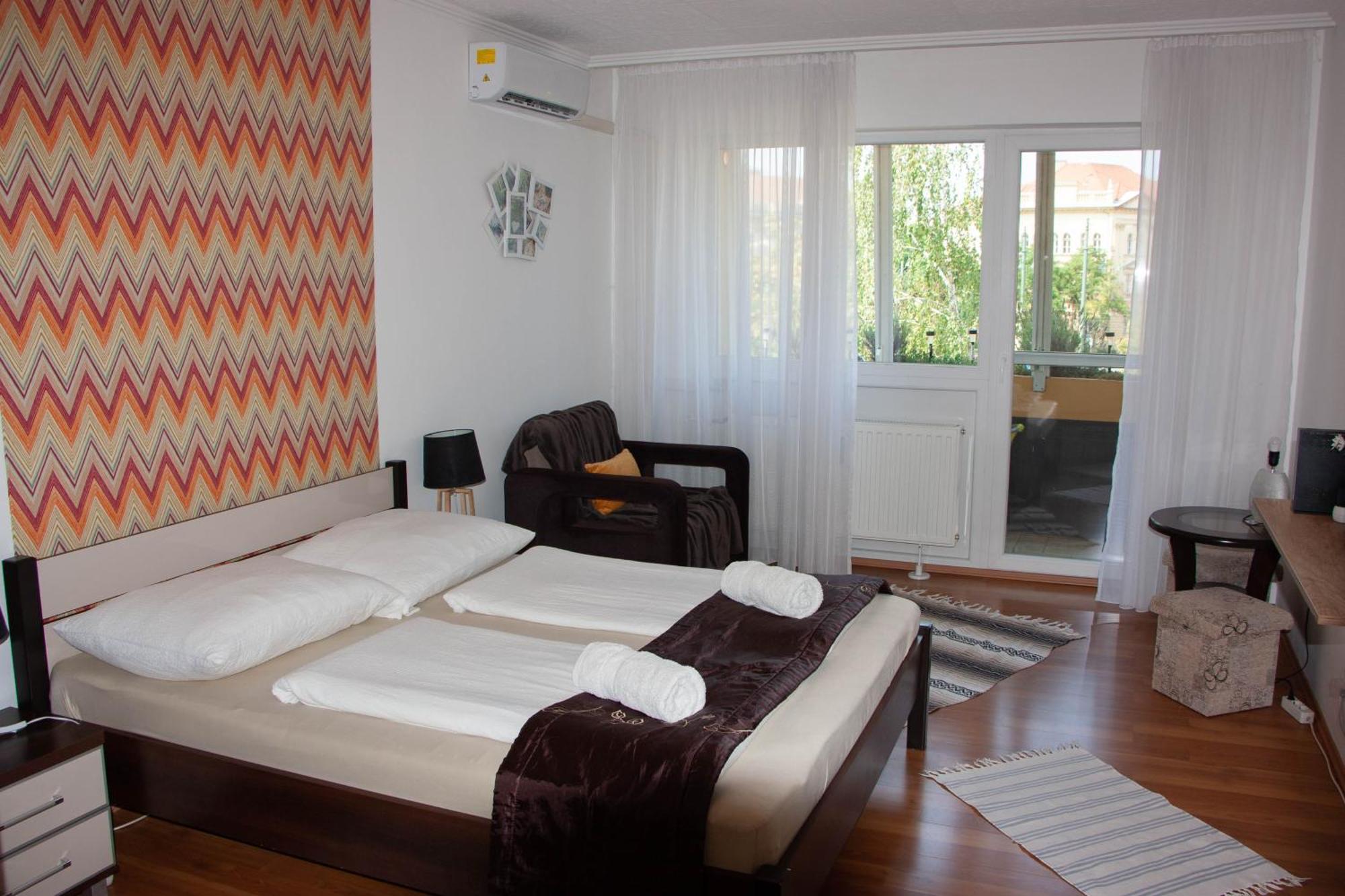 Aquarius Apartman Szegedin Exterior foto